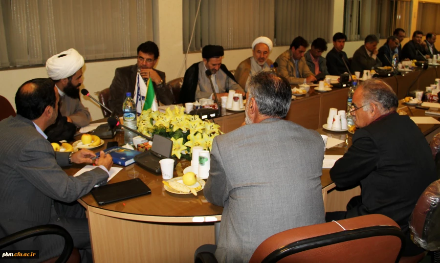 جلسه با اساتید