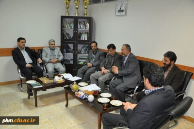 بازدید معاون محترم وزیر آموزش و پرورش جناب آقای نظری از نمایشگاه کتب درسی پنجاه سال اخیر در پردیس شهید بهشتی مشهد به روایت تصویر