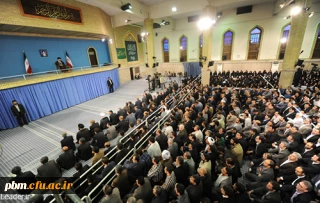 مقام عظمای ولایت در دیدار با مسئولان آموزش و پرورش و دانشگاه فرهنگیان و جمع زیادی از معلمان و دانشجو معلمان سراسر کشور:

موضوع دانشگاه فرهنگیان از جهت آنکه جذب و آموزش معلمان از طریق آن انجام می شود، بسیار مهم است