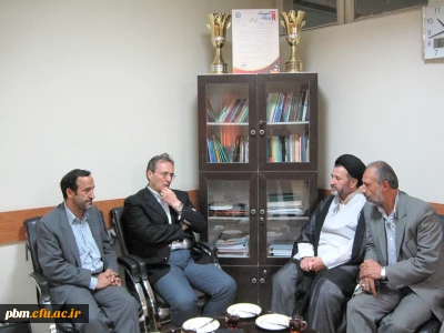 بازدید دکتر مهر محمدی از دبیرخانه همایش تعلیم وتربیت در فرهنگ رضوی