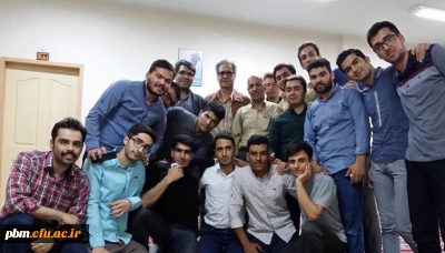 'نشست صمیمی استادان گروه زبان انگلیسی با دانشجویان در خوابگاه های دانشجویی'