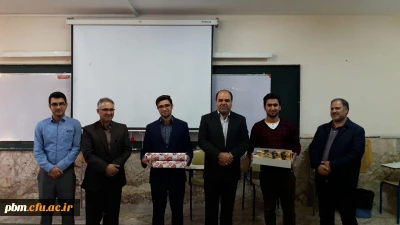 تقدیر دانشجویان راهنمایی و مشاوره از آقای امید عرب