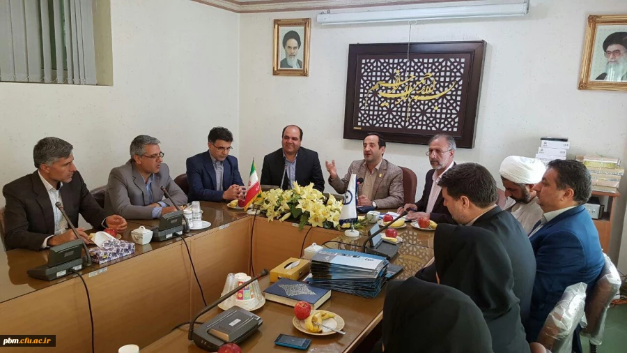 برگزاری آخرین جلسه شورای اداری سال 95 و تقدیر از تلاشهای یکساله کارکنان پردیس