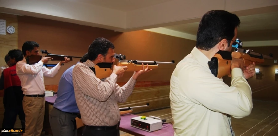 برگزاری مسابقه تیراندازی به مناسبت هفته بزرگداشت مقام معلم