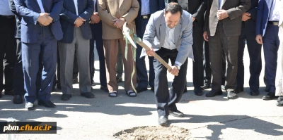 کلنگ زنی پروژه  یادمان شهدای گمنام در پردیس شهید بهشتی مشهد