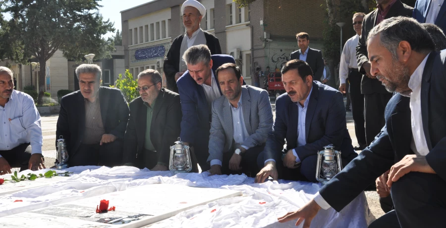 کلنگ زنی پروژه  یادمان شهدای گمنام در پردیس شهید بهشتی مشهد