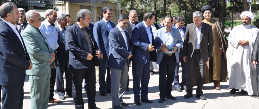 کلنگ زنی پروژه  یادمان شهدای گمنام در پردیس شهید بهشتی مشهد