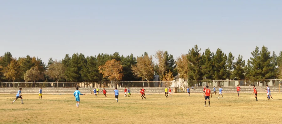 برگزاری بازی دوستانه فوتبال به مناسبت یوم الله 13 آبان