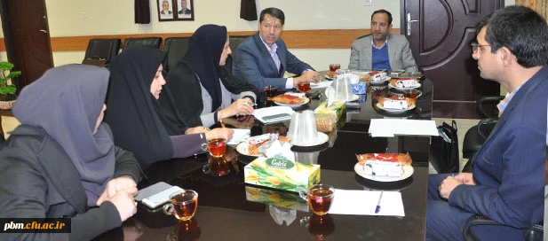 جلسه برنامه ریزی  و تمهید مقدمات مراسم هفته پژوهش