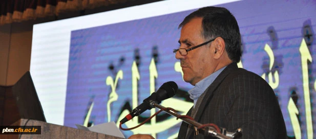 دانشجومعلمان باید پژوهش و پژوهش گری را عنصر ذاتی دانشجویی و معلمی بدانند