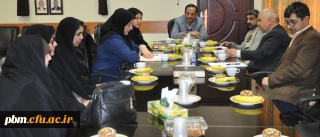 مدیر امور پردیس های خراسان رضوی در جمع کارشناسان پژوهش و کتابداری پردیس ها و مراکز استان:
با اعتماد به دانشجو و بها دادن به شخصیت او شاهد رونق و شکوفایی علمی خواهیم بود