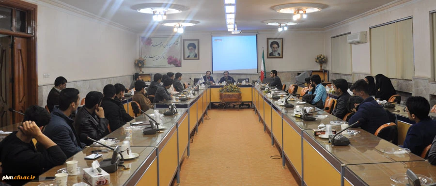 برگزاری شب شعر انقلاب در پردیس شهید بهشتی