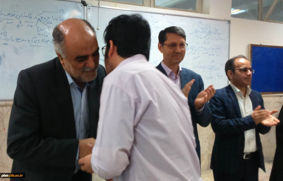دیدار مسئولین دانشگاه با استادان و تبریک روز معلم