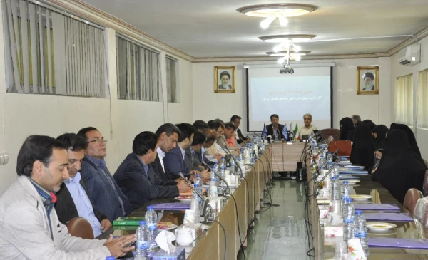دوره توان افزایی سرپرستان سراهای دانشجویی منطقه 6 کشور با موضوع اقدام پژوهی