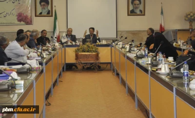 سرپرست دانشگاه فرهنگیان خراسان رضوی در جمع مصاحبه گران آزمون استخدامی:
تلاش کنید با دقت در قضاوت و رعایت عدالت، مناسب ترین افراد برای معلمی انتخاب شوند