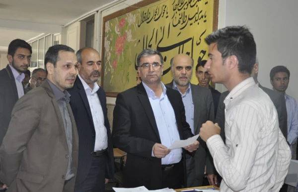 بازدید مدیرکل آموزش و پرورش خراسان رضوی از روند انجام مصاحبه داوطلبان ورود به دانشگاه فرهنگیان