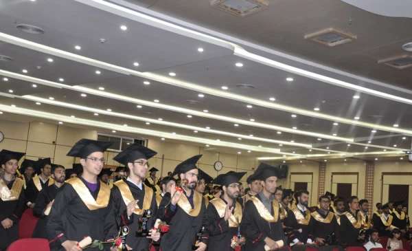 جشن دانش آموختگی دانشجومعلمان ورودی 93 پردیس شهید بهشتی مشهد