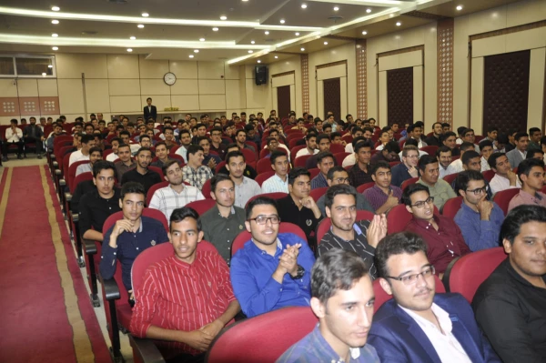 مراسم استقبال از دانشجویان جدیدالورود دانشگاه فرهنگیان برگزار