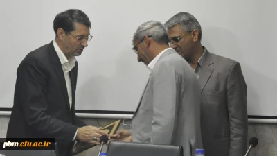 در جلسه شورای اداری پردیس شهید بهشتی خراسان رضوی صورت گرفت:
معرفی کارشناس مسئول پشتیبانی و مسئول امور تأسیسات پردیس