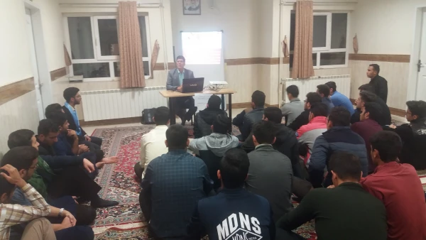 کارگاه های آموزشی روزانه به مناسبت هفته سلامت روان