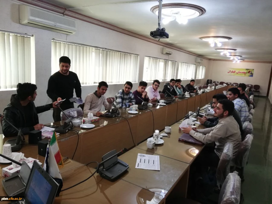 برگزاری کارگاه های آموزشی روزانه به مناسبت هفته سلامت روان