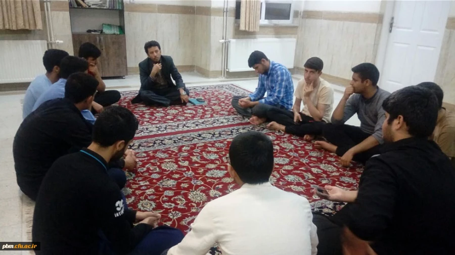 دیدار کارشناس فرهنگی اجتماعی با دانشجومعلمان سرای دانشجویی 22 بهمن