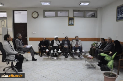 برگزاری جلسه بررسی ضرورت و نحوه استقرار میز خدمت در دانشگاه فرهنگیان