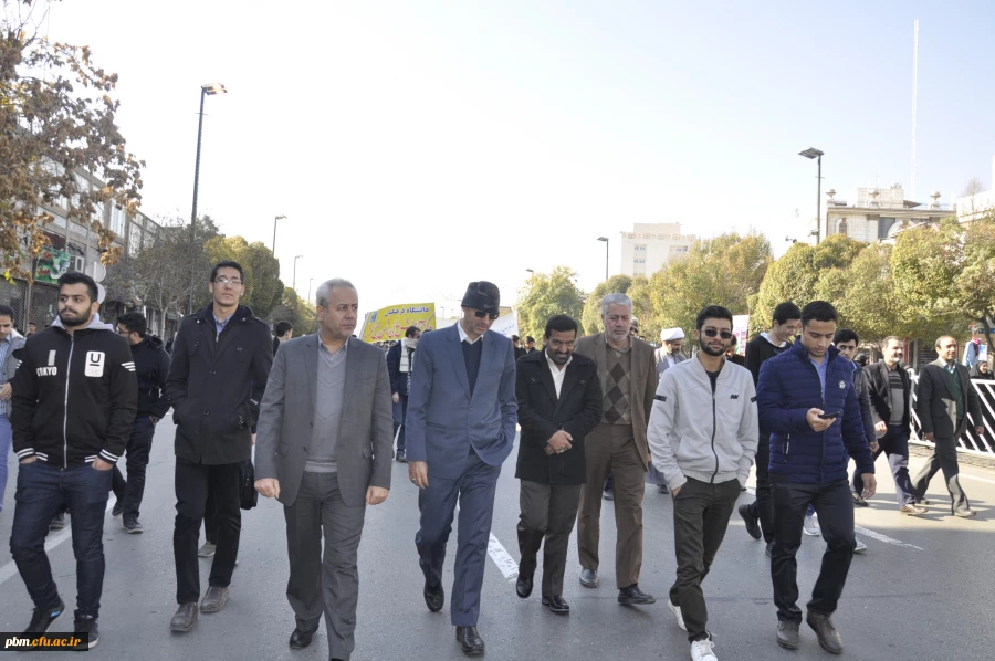 شکوه حضور در راهپیمایی 13 آبان