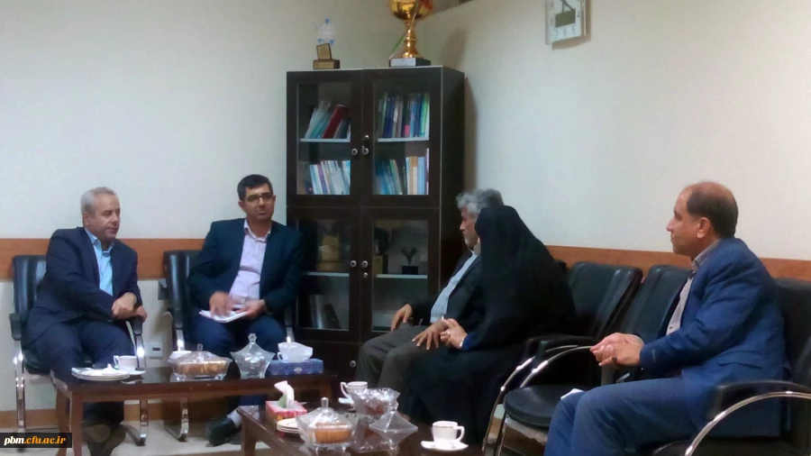 جلسه برنامه ریزی و تمهید مقدمات برگزاری مراسم هفته کتاب