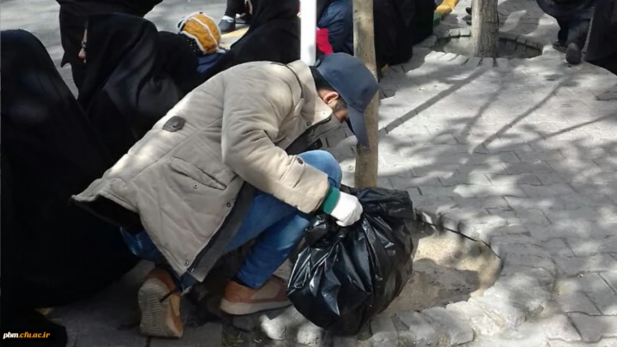 شرکت داوطلبانه دانشجویان پردیس شهید بهشتی در پاکسازی خیابان نواب صفوی