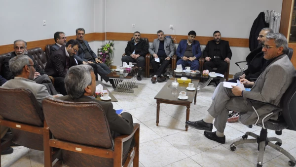 باید با پیش بینی و شناخت نقاط ضعف و چالش برانگیز ، از وقوع آسیب های احتمالی پیشگیری کرد