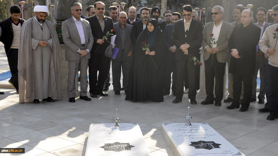 برگزاری مراسم ادای احترام  به شهدا با حضور کارشناسان تغذیه دانشگاه فرهنگیان