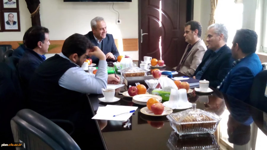 نشست صمیمی معاون دانشگاه و سرگروه های درسی آموزش و پرورش استان