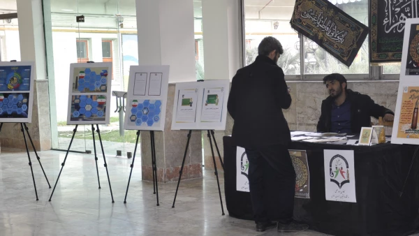 برگزاری نمایشگاه فجر فاطمی در ساختمان اداری آموزشی دانشگاه فرهنگیان خراسان رضوی