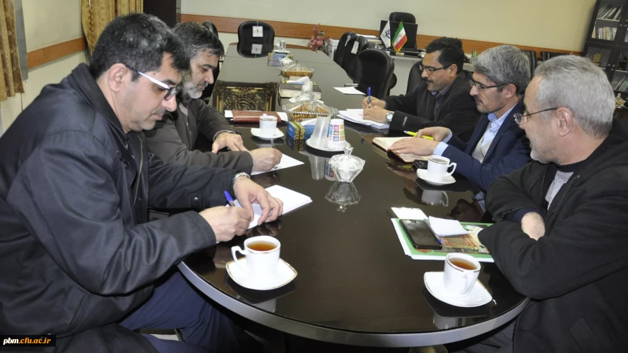 جلسه هم اندیشی مسئولان و کارشناسان حوزه های آموزش و پژوهش پردیس شهید بهشتی