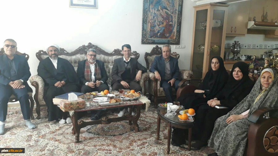 دیدار مسئولان دانشگاه فرهنگیان با خانواده استادان شاهد و ایثارگر