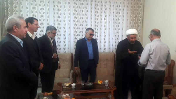 دیدار مسئولان دانشگاه فرهنگیان با خانواده استادان شاهد و ایثارگر