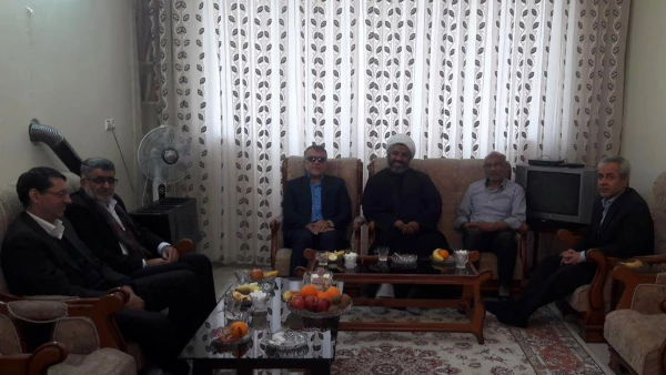 دیدار مسئولان دانشگاه فرهنگیان با خانواده استادان شاهد و ایثارگر