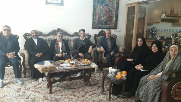 دیدار مسئولان دانشگاه فرهنگیان با خانواده استادان شاهد و ایثارگر