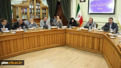 تقدیم ابلاغ ریاست هیأت امنای دانشگاه فرهنگیان استان به استاندار خراسان رضوی