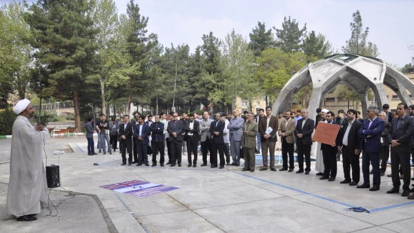 سپاه پاسداران برخاسته از متن قانون اساسی و دارای کارنامه ای درخشان در زمینه های گوناگون است