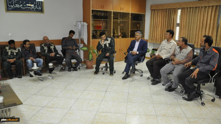 کارکنان حوزه خدمات، تأسیسات و فضای سبز، همکارانی پرتلاش، صادق و بی حاشیه اند