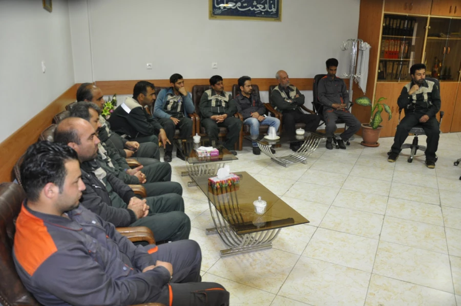 جلسه هماهنگی کارکنان حوزه خدمات، تأسیسات و فضای سبز پردیس شهید بهشتی