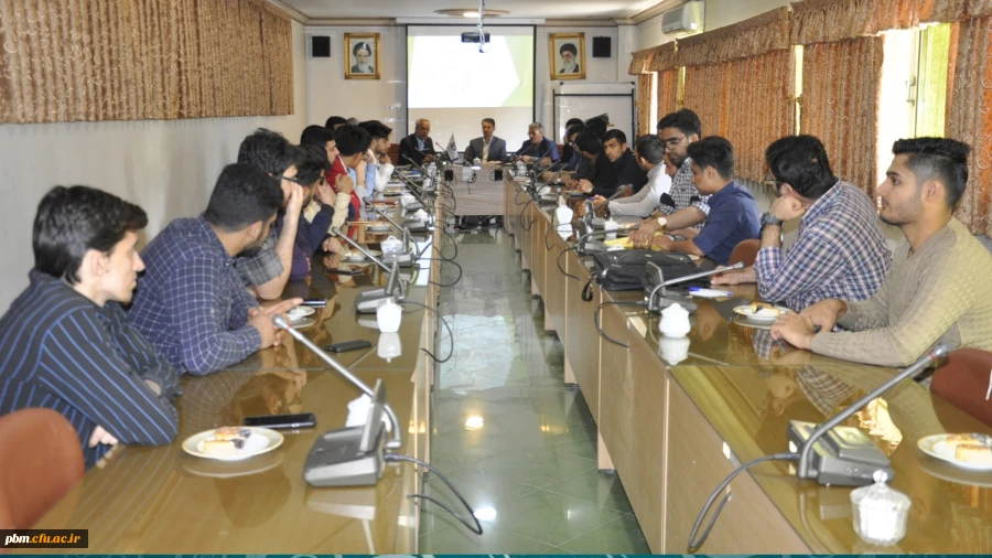 جلسه مشترک نمایندگان آموزشی و مسئولان پردیس شهید بهشتی به مناسبت دهه سرآمدی آموزش