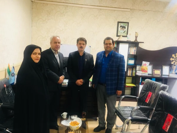 دیدار معاون و مسئولان آموزش دانشگاه فرهنگیان خراسان رضوی از مدارس طرح کارورزی