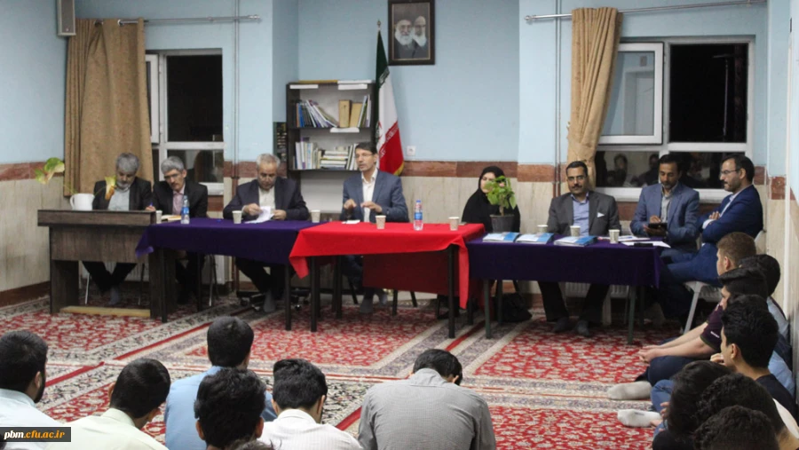 برگزاری نشست صمیمی مدیر امور پردیس های استان با دانشجومعلمان سرای دانشجویی 8 شهریور