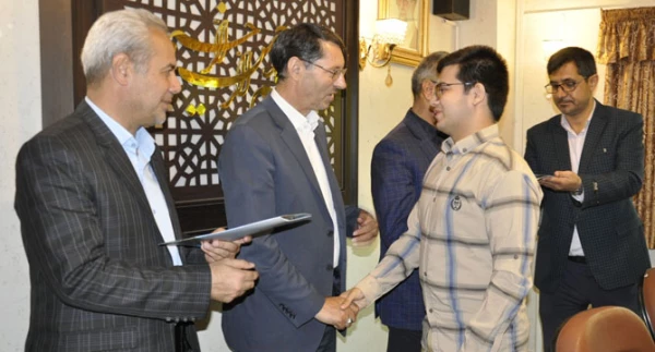 جلسه پایانی و آیین قدردانی از دبیران انجمن های علمی دانشجویی پردیس شهید بهشتی