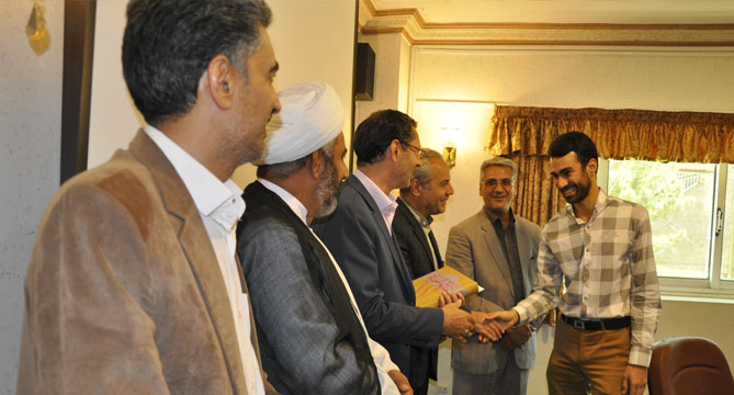 مراسم تجلیل از خادمان نماز پردیس شهید بهشتی مشهد