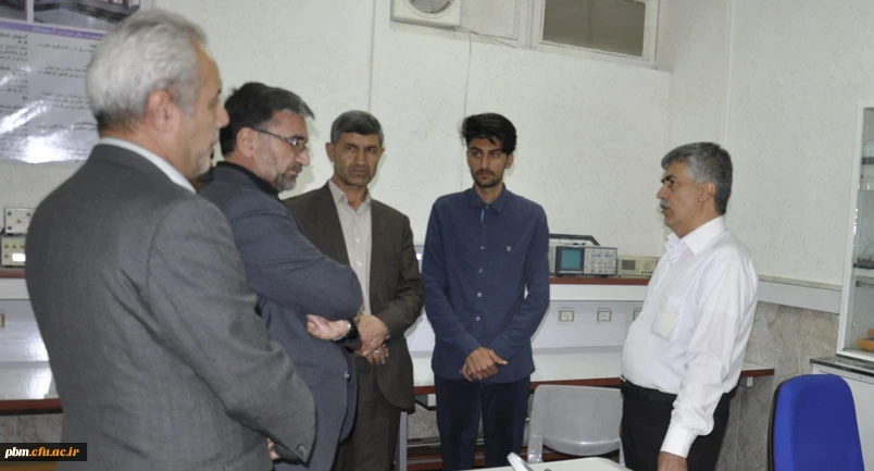 بازدید مدیرکل آموزش و پرورش خراسان رضوی از روند انجام مصاحبه داوطلبان ورود به دانشگاه فرهنگیان 3