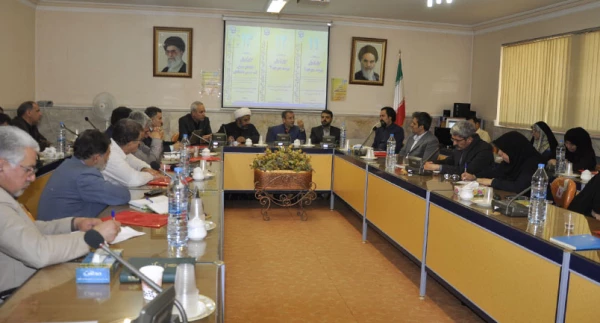 دانشگاه باید رهبری اخلاقی جامعه را بر عهده بگیرد